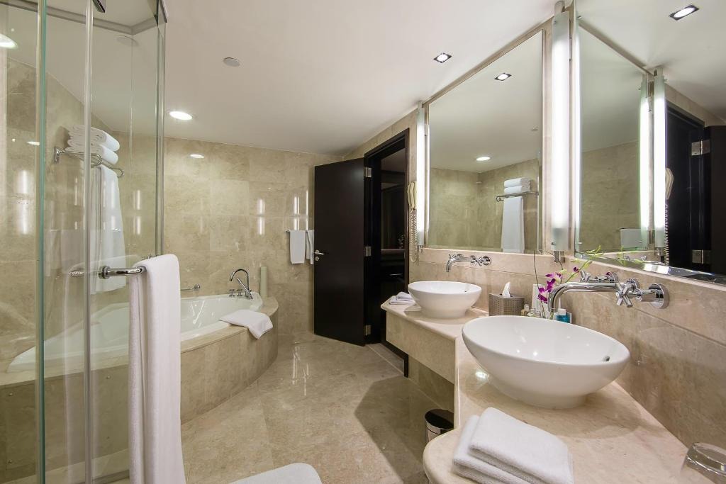 Ramada Plaza by Wyndham Dubai Deira image 6